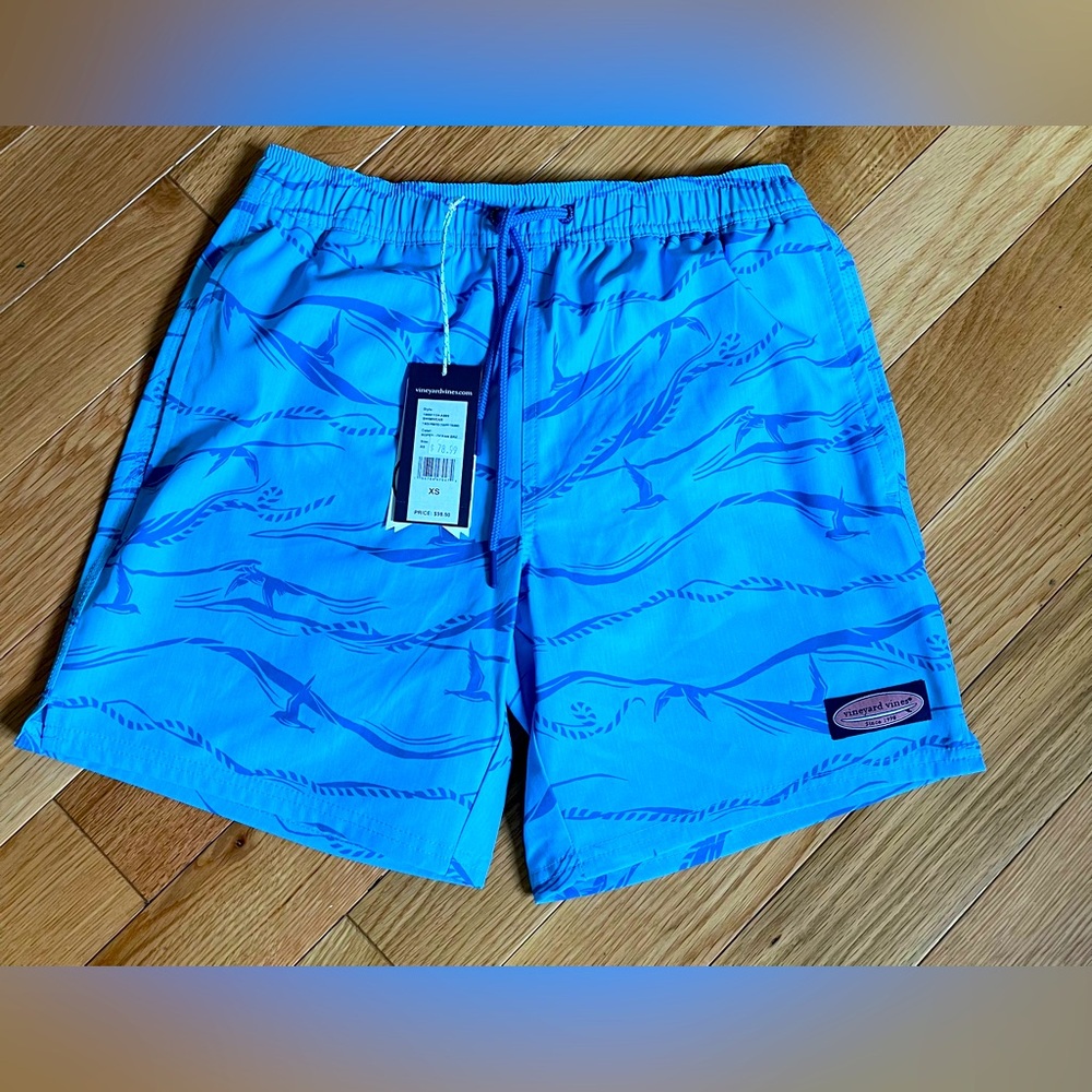 Nwt- boys/mens vineyard vines bathing suit size xs men originally $79